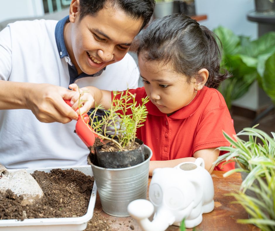 Pot Planting Day with Bunnings