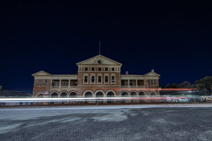 Image Gallery - 18Les_Hunting_The majestic court house under the stars(64)